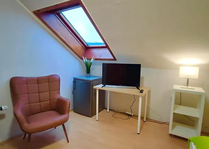 Zv38-alter Weg-dg Апартаменты *